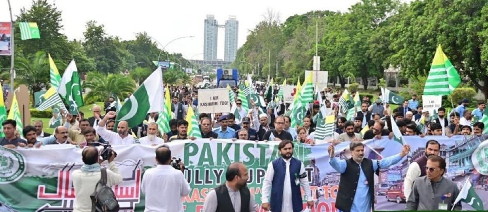 PAC organizes photographic exhibition, rally to mark Youm-e-Istehsal
