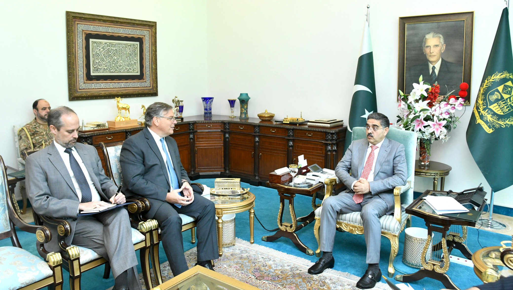 PM reaffirms Pakistan's desire to strengthen bilateral ties with US