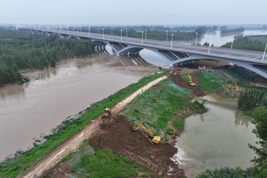 14 dead as torrential rains lash north China