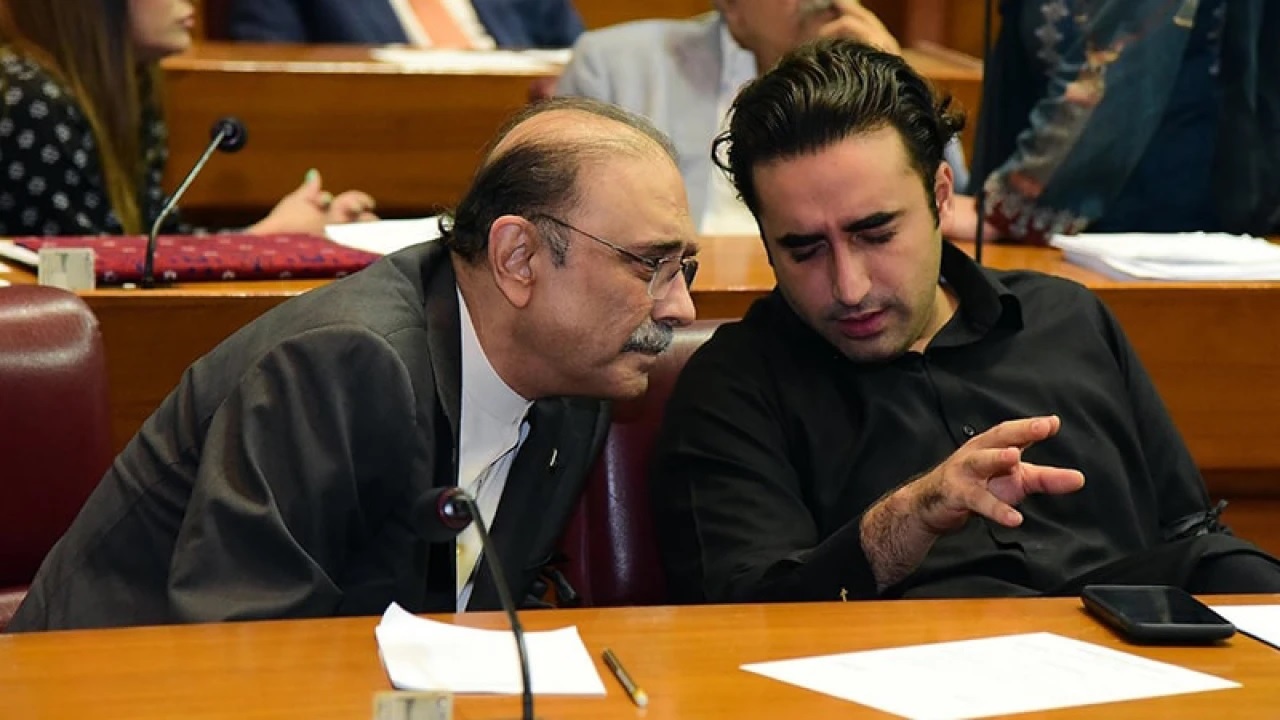 Zardari, Bilawal begin consultation for caretaker set-up in Sindh tomorrow