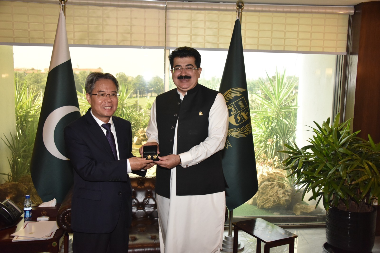 Sanjrani, Chinese envoy discuss bilateral ties, economic cooperation