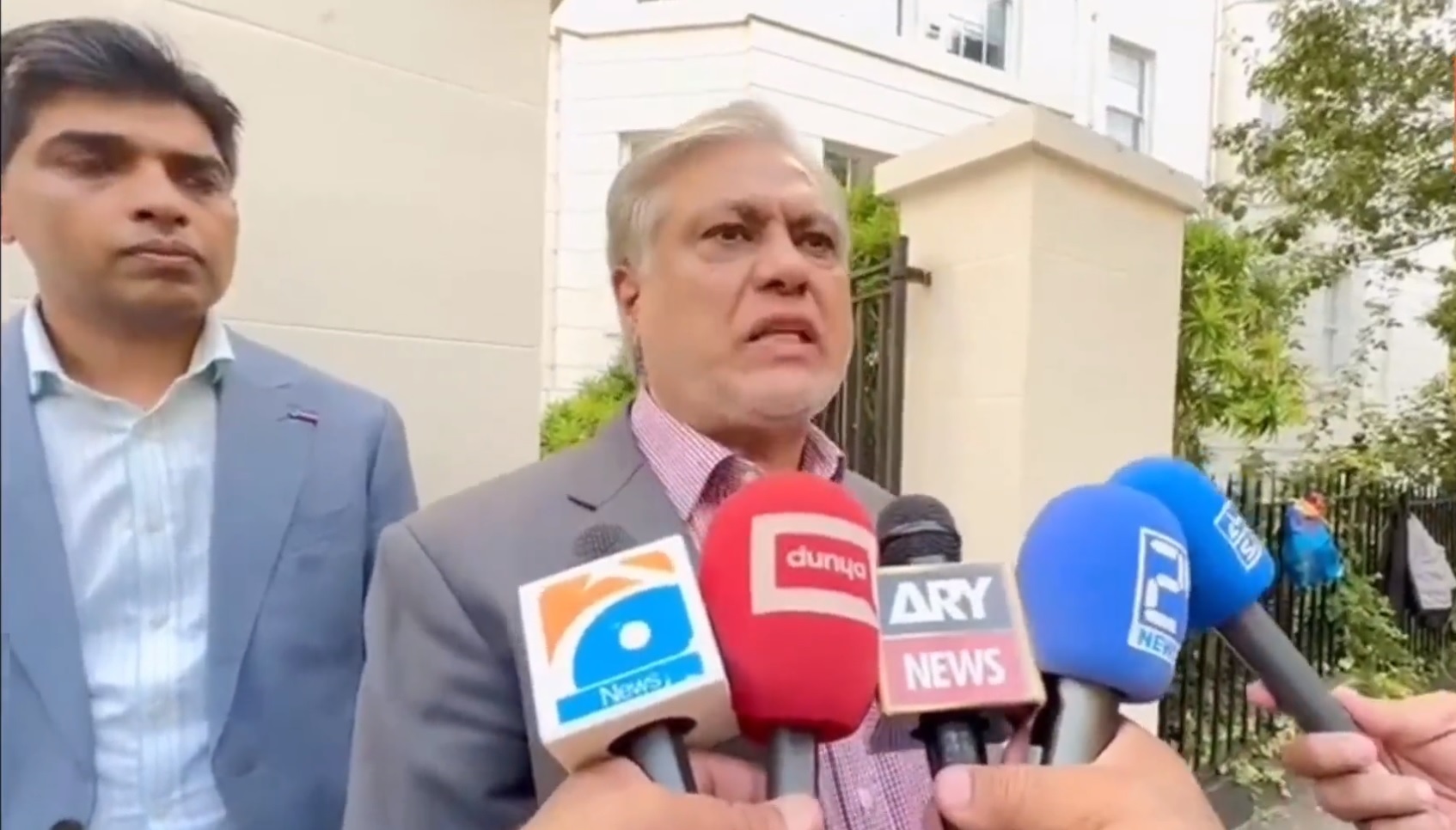 Dar says no hurdle in Nawaz Sharif’s way to contest elections