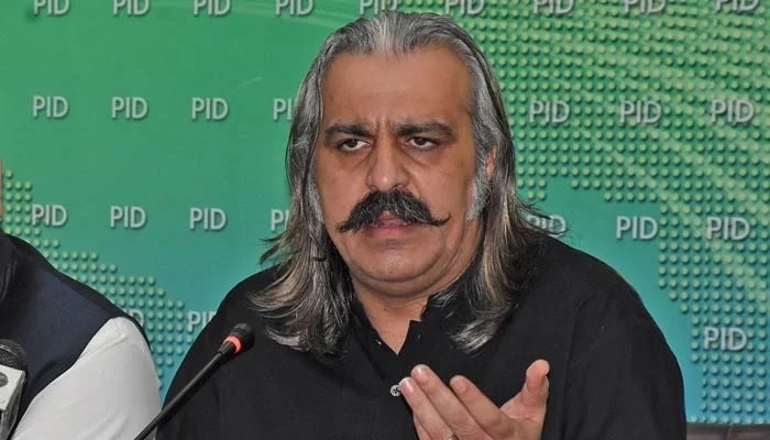 KP CM Gandapur appeals to 'powerful quarters' for Pakistan's advancement