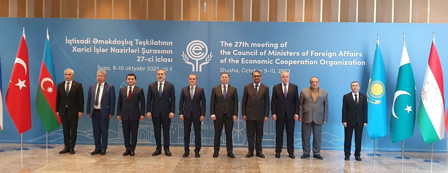 FM Jilani arrives in Azerbaijan to attend COM- ECO