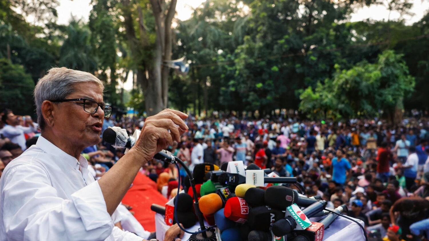 Bangladesh opposition chief held after anti-PM protests