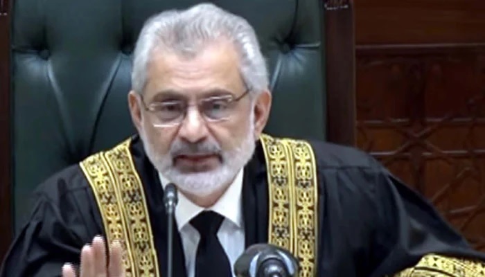 CJP Isa hints at taking up pleas on election, military court trials