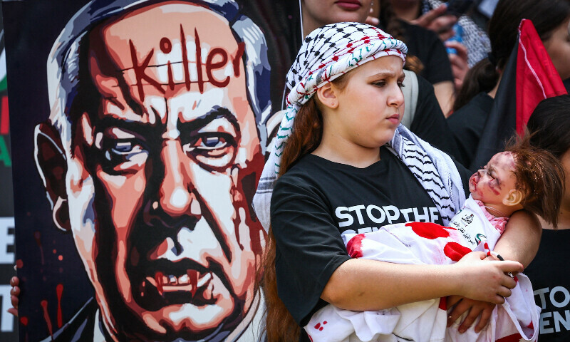 Hundreds of thousands rally across world as Israel continues bombing Gaza