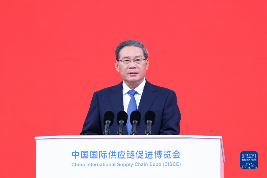 Chinese premier calls for open, stable global supply chains