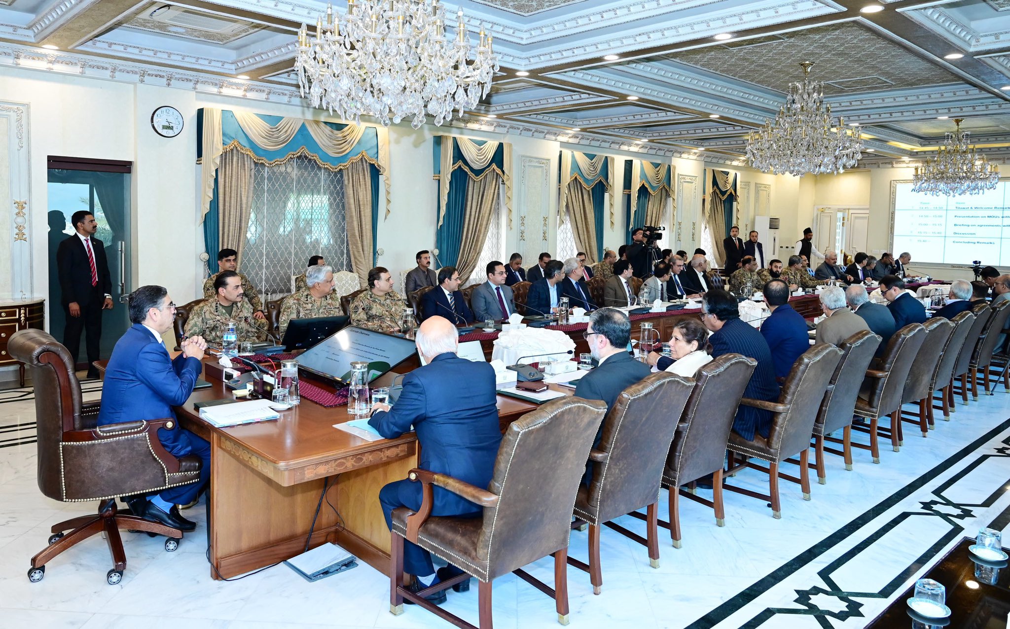 PM stresses realization of SIFC's envisioned long-term economic dividends