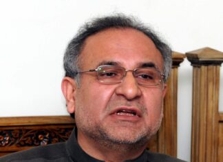 Durrani proposes dialogue framework to end govt-PTI deadlock