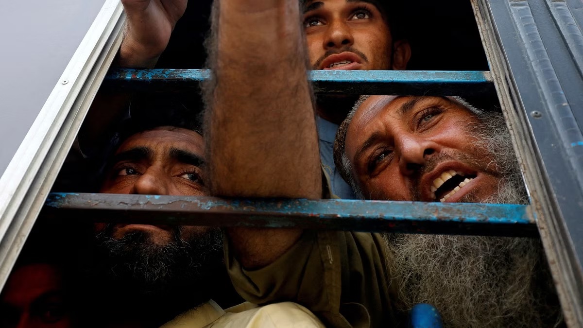 Over 5,000 Afghans repatriated as Torkham border reopens