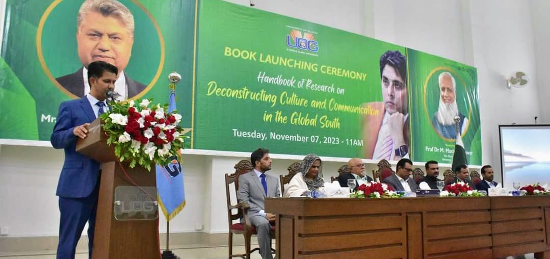 Scholar puts 'deconstruction of culture, communication' on front burner for new knowledge