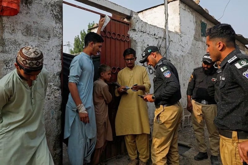 Pakistan deported Afghans waiting for US resettlement