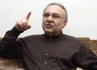 Senator Durrani offers to facilitate political dialogue with Imran Khan