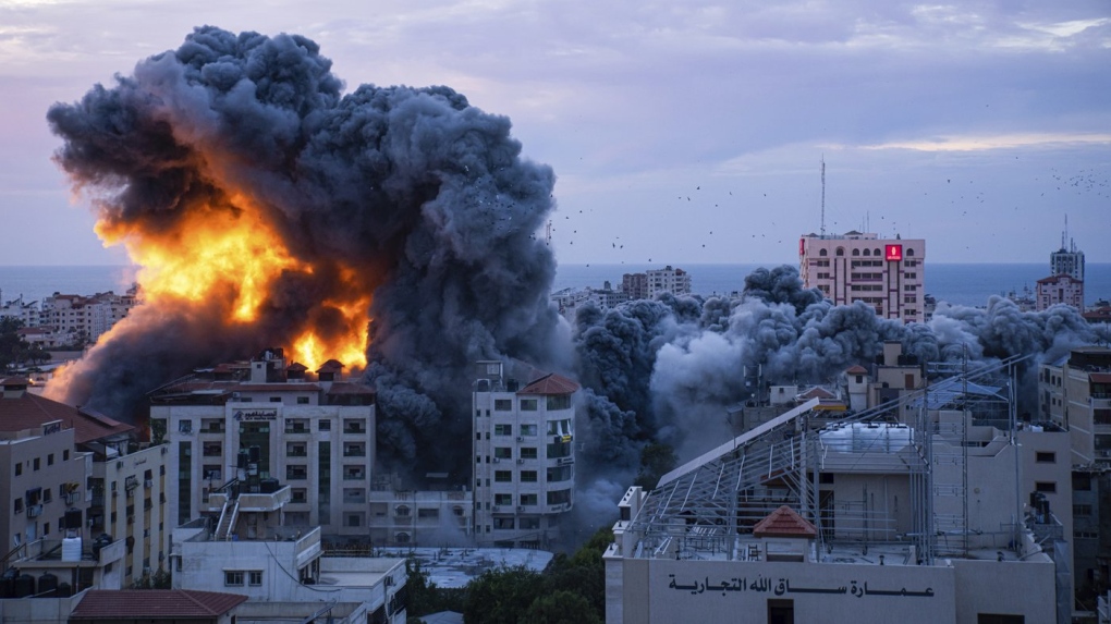 Israel steps up bombardment on Gaza amid communication blackout