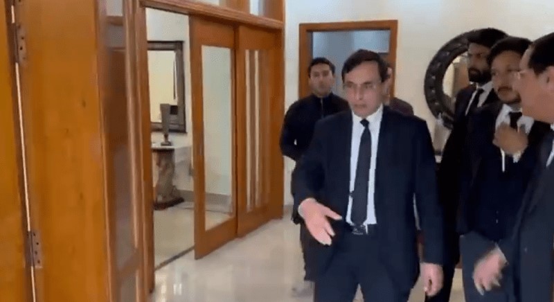 Masked men raid Gohar Khan’s house; rough up family members