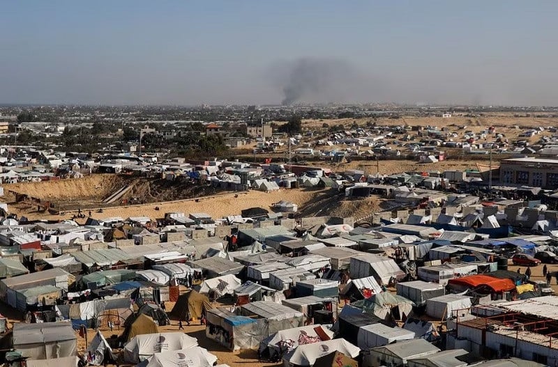 At least nine dead at UN complex as Israeli forces advance through Khan Younis