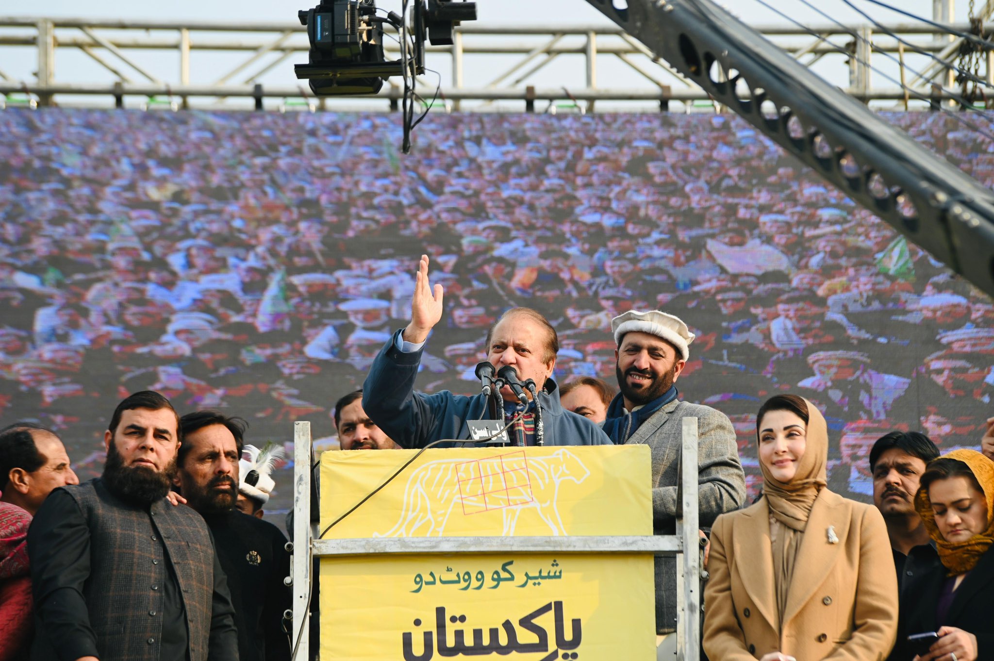 Nawaz Sharif criticizes opponents for ruining Pakistan’s economy