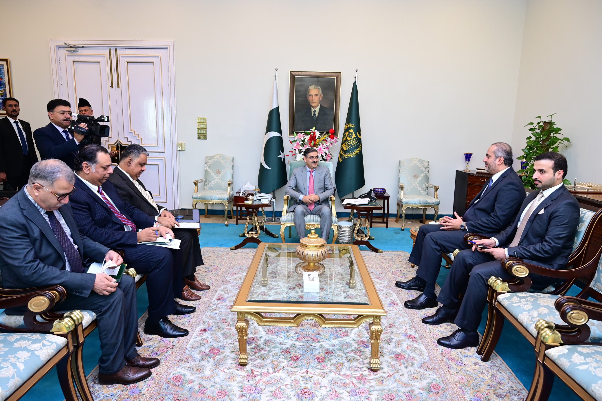 SIFC playing active role in attracting investment from Gulf countries: PM