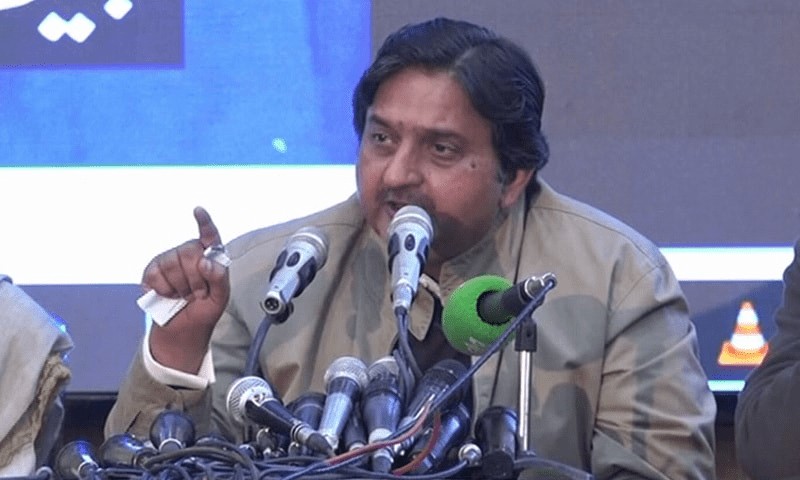 PML-N’s stalwart accuses PTI of ‘inciting hate’ against govt officials