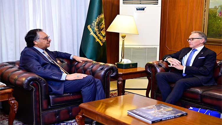 Caretaker FM vows to strengthen Pakistan-Russia bilateral ties