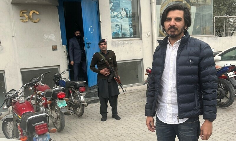 Asad Toor remanded to jail for 14 days in case of ‘social media’ campaign against judiciary