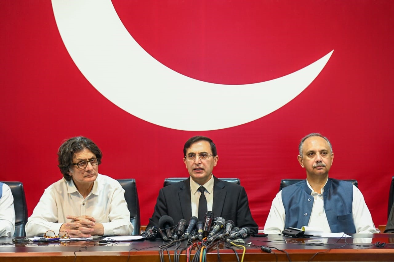 PTI demands larger bench to probe into ‘brazen meddling’ in judicial affairs