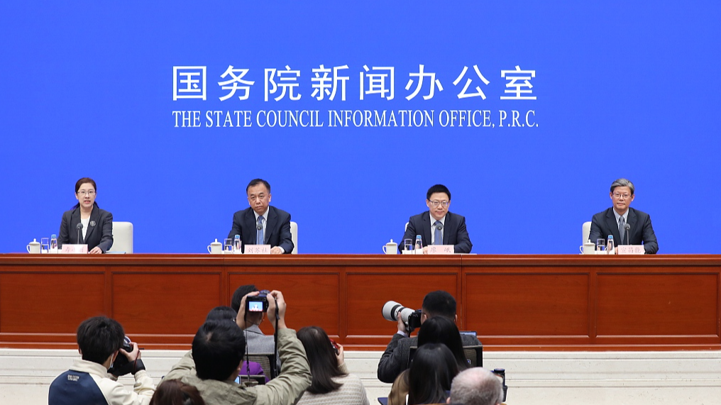 Chinese premier chairs State Council executive meeting calling for increasing employment