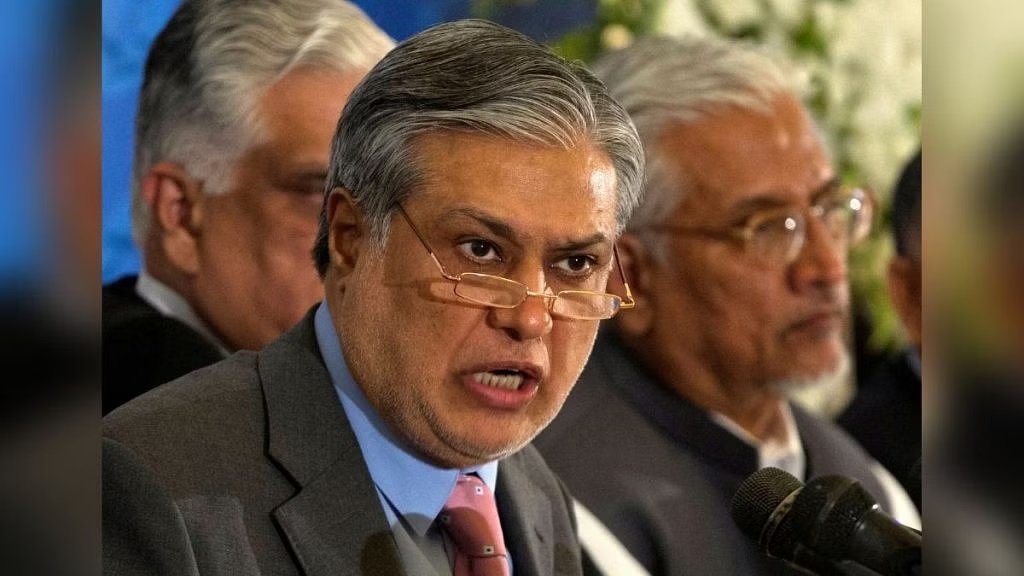 Ishaq Dar ‘losing’ race for finance czar in Shehbaz cabinet