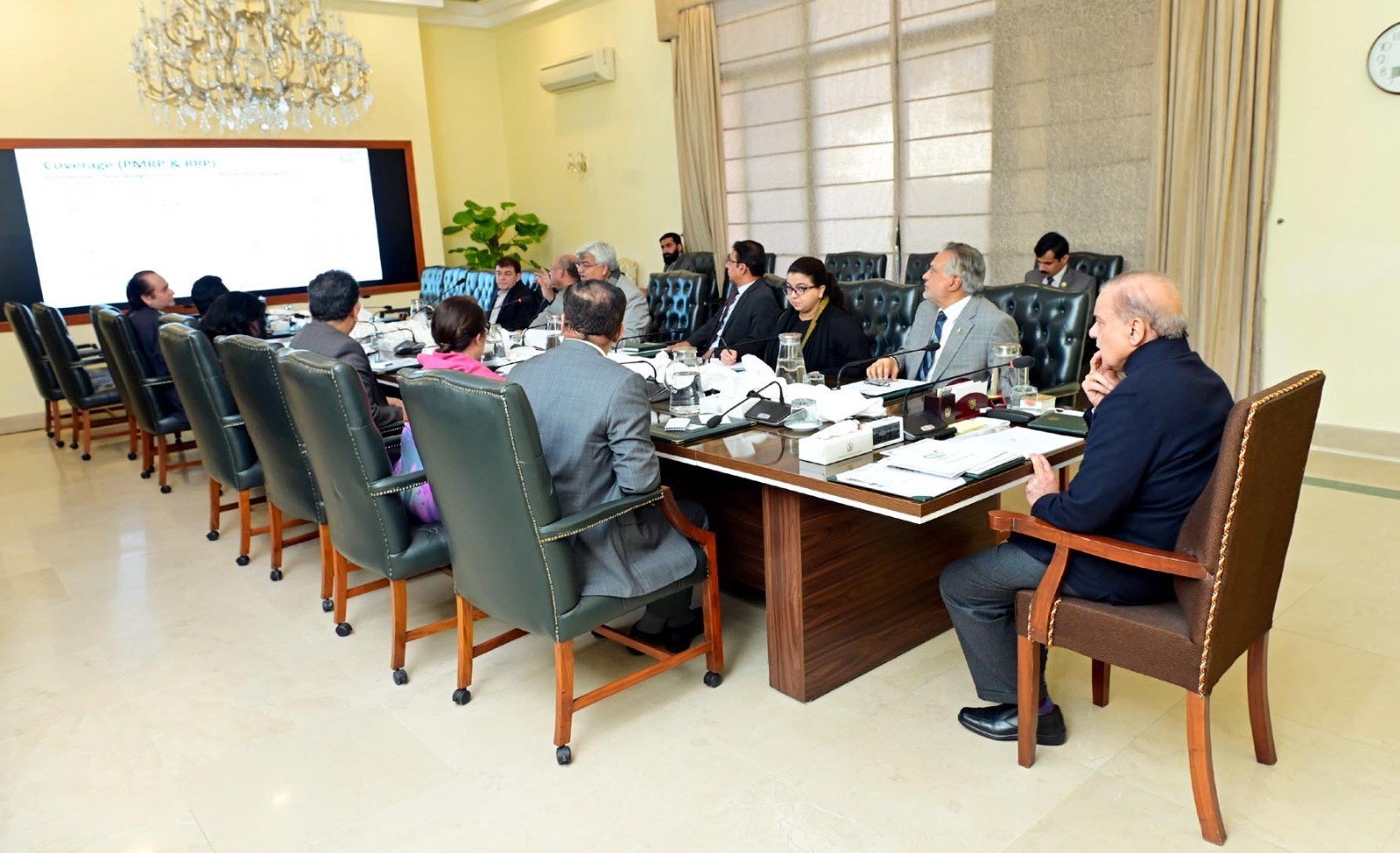 PM unveils Rs7.5b Ramazan relief package for poor people