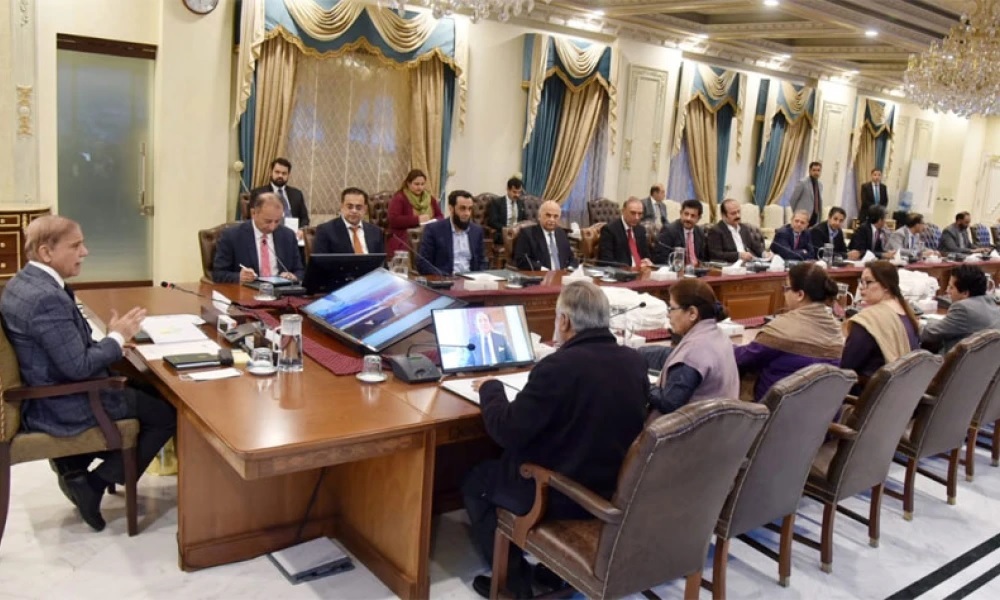PM seeks final schedule for PIA's privatization in two days