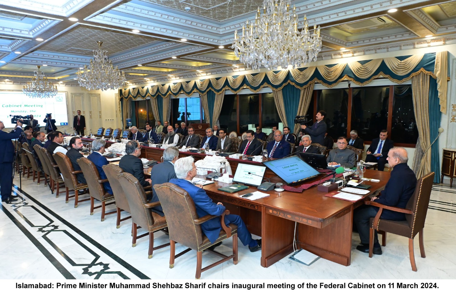 Govt given public mandate, is answerable to masses: PM