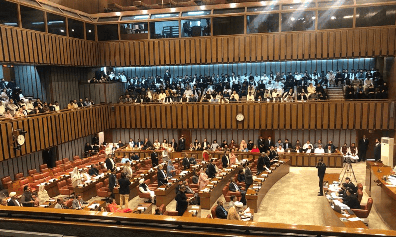 Newly elected senators sworn in amid protest by PTI