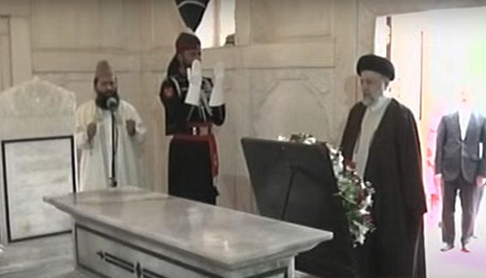 President Raisi visits Allama Iqbal's mausoleum in Lahore