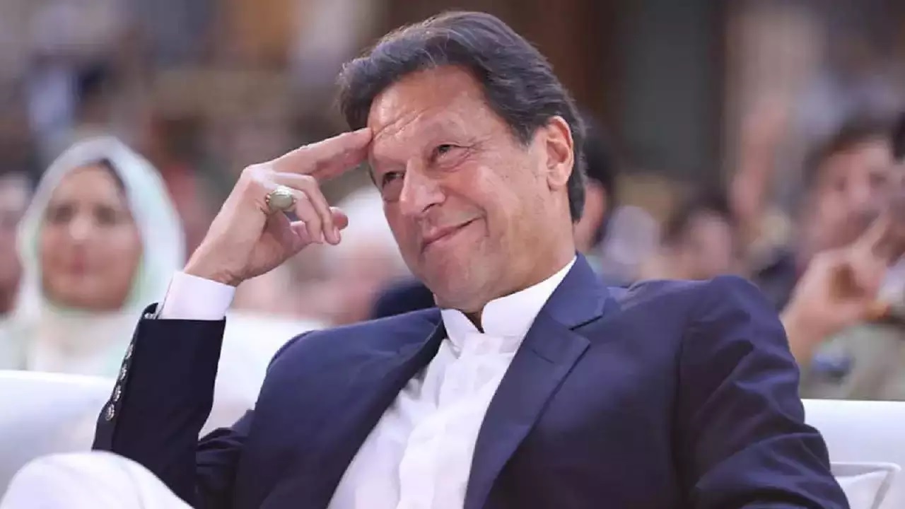 Knows ‘black sheep’ in PTI’s rank colluding with rivals to dismantle party: Imran