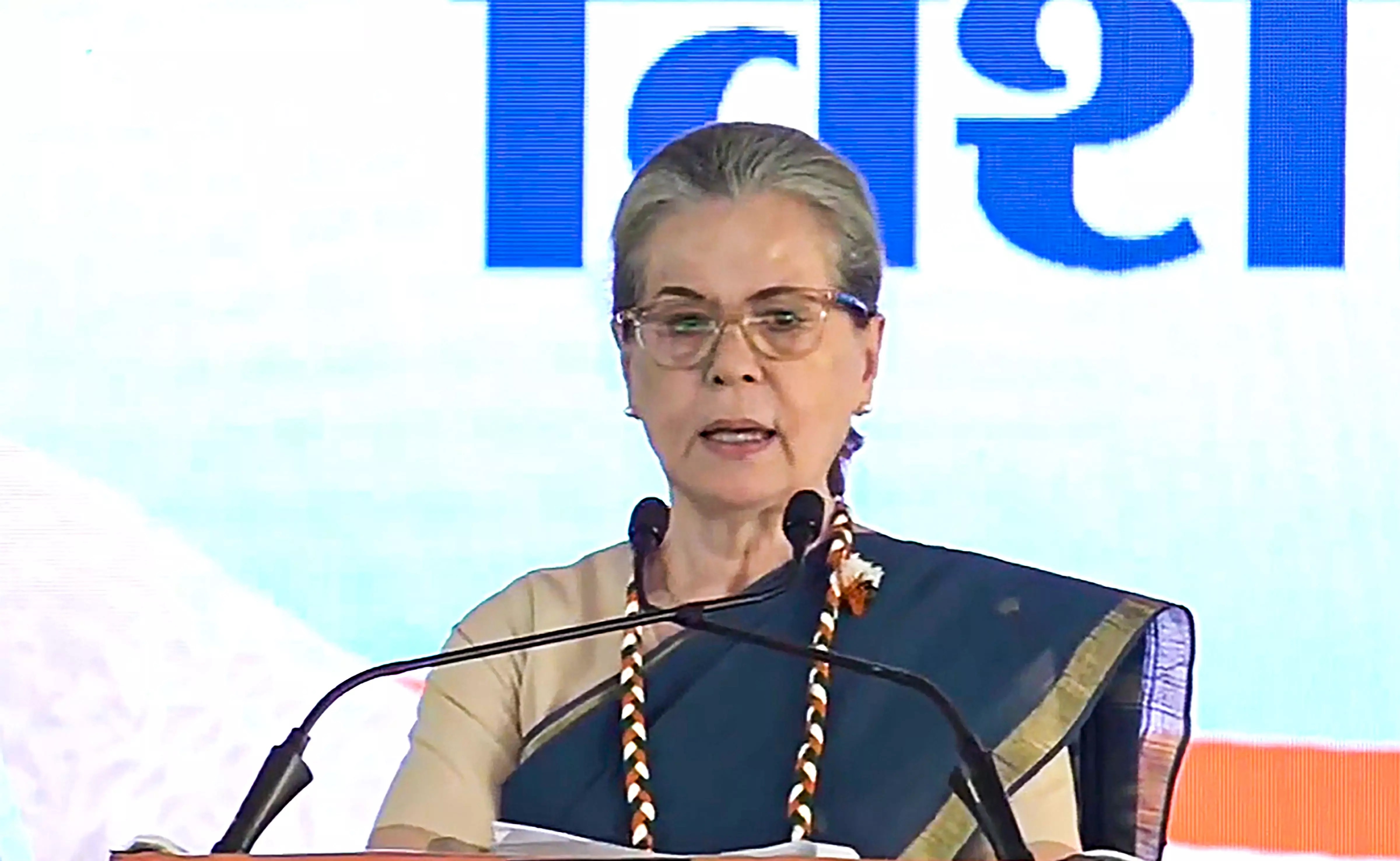 Modi govt promoted unemployment, economic crisis in last 10 years: Sonia