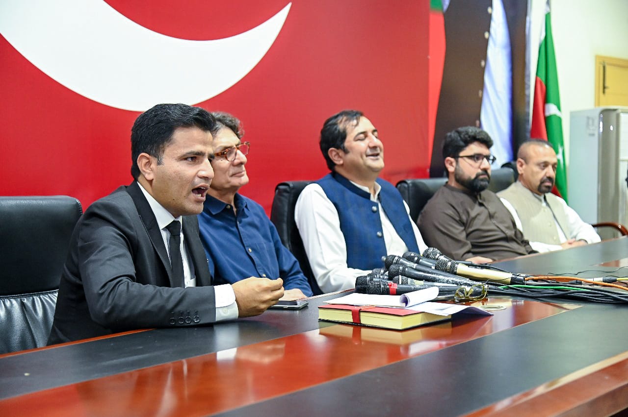 PTI to resist all attempts to extend CJP’s tenure: Raoof