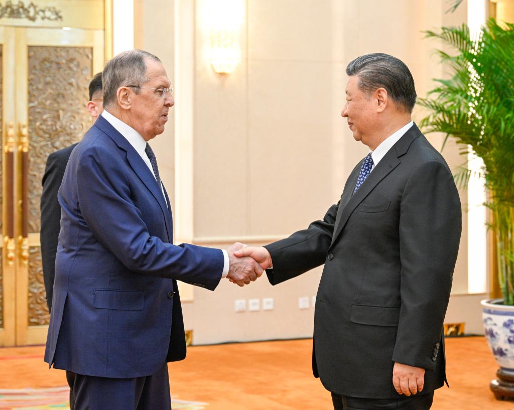 Xi, Lavrov discuss emerging challenges, opportunities