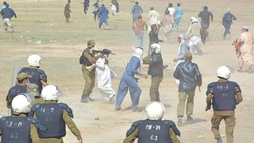 Police launches crackdown against farmers in Punjab over protest call