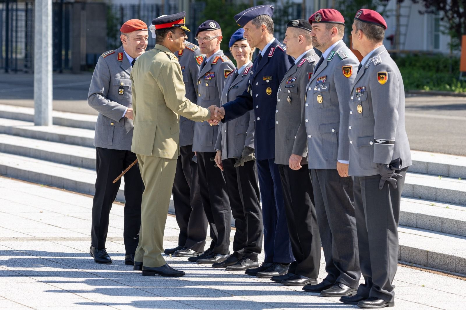 COAS meets civil-military leadership during Germany visit