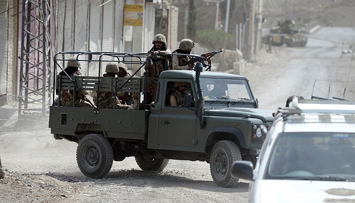 Two terrorists neutralized, as many injured in Hassan Khel IBO