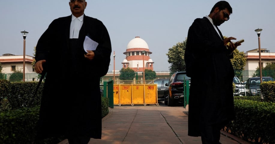 'Too much heat' hits Delhi courts, judges asked to let lawyers ditch robes