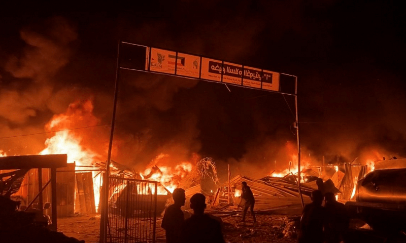 Tanks reach Rafah's centre as Israel presses assault