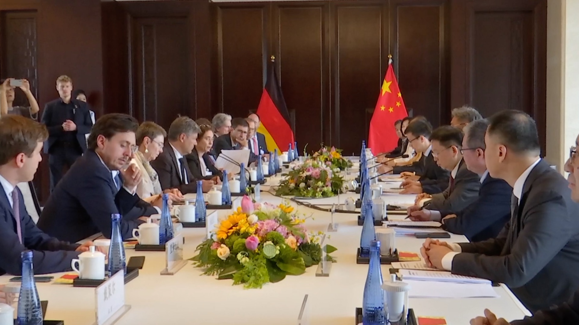 China conveys readiness for consultation with EU on trade frictions