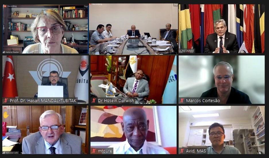 Executive Director COMSATS calls for embracing emerging technologies