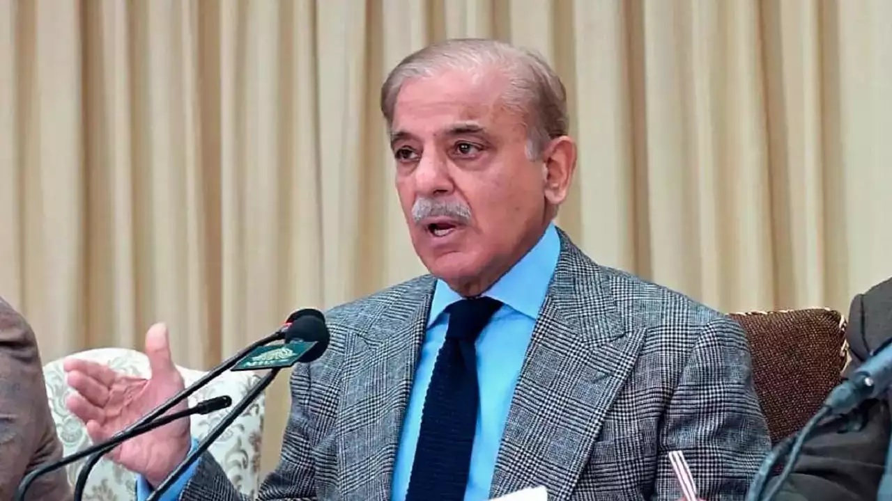 ‘Vision Azm-i-Istehkam’ entails intensifying IBOs rather than new military op: PM