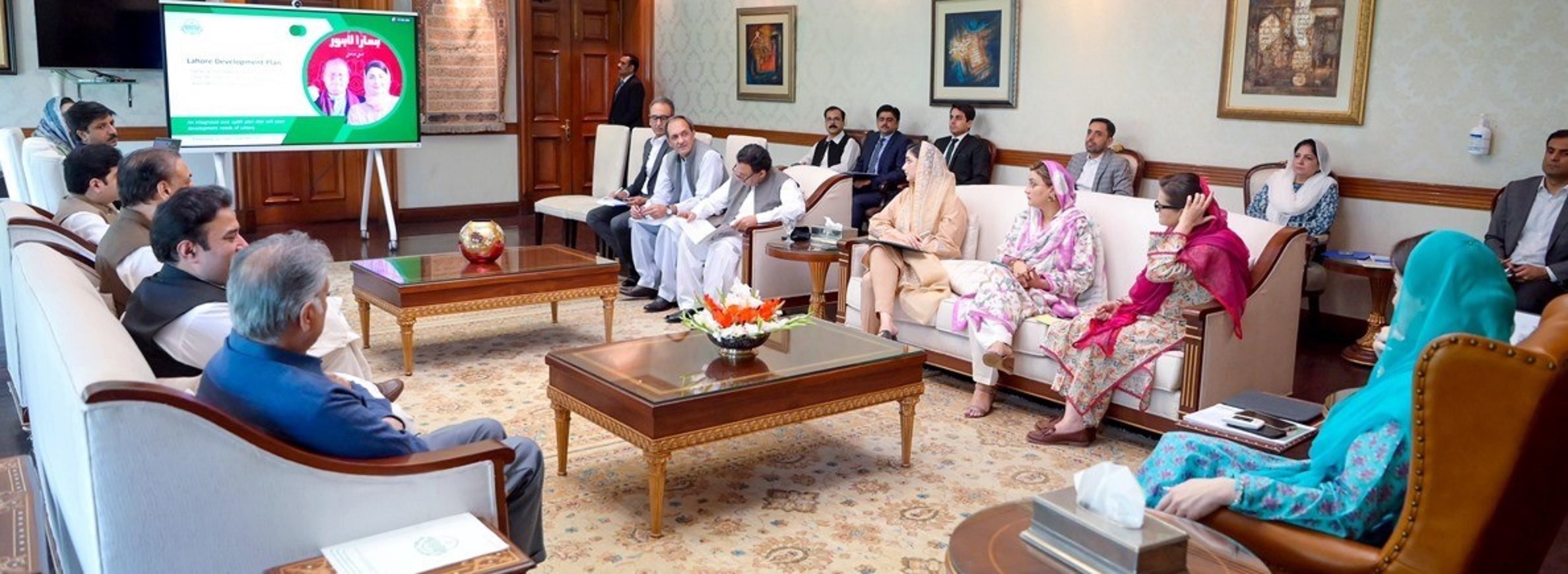 Punjab CM thumbs up to Rs74b phase-I of Lahore Development Project