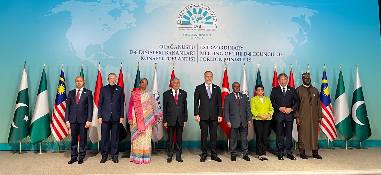 Dar in Istanbul to attend D-8 meeting focused on Gaza conflict