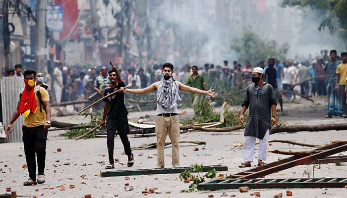 Pakistani students in Bangladesh moved to safety amid deadly protests: FO