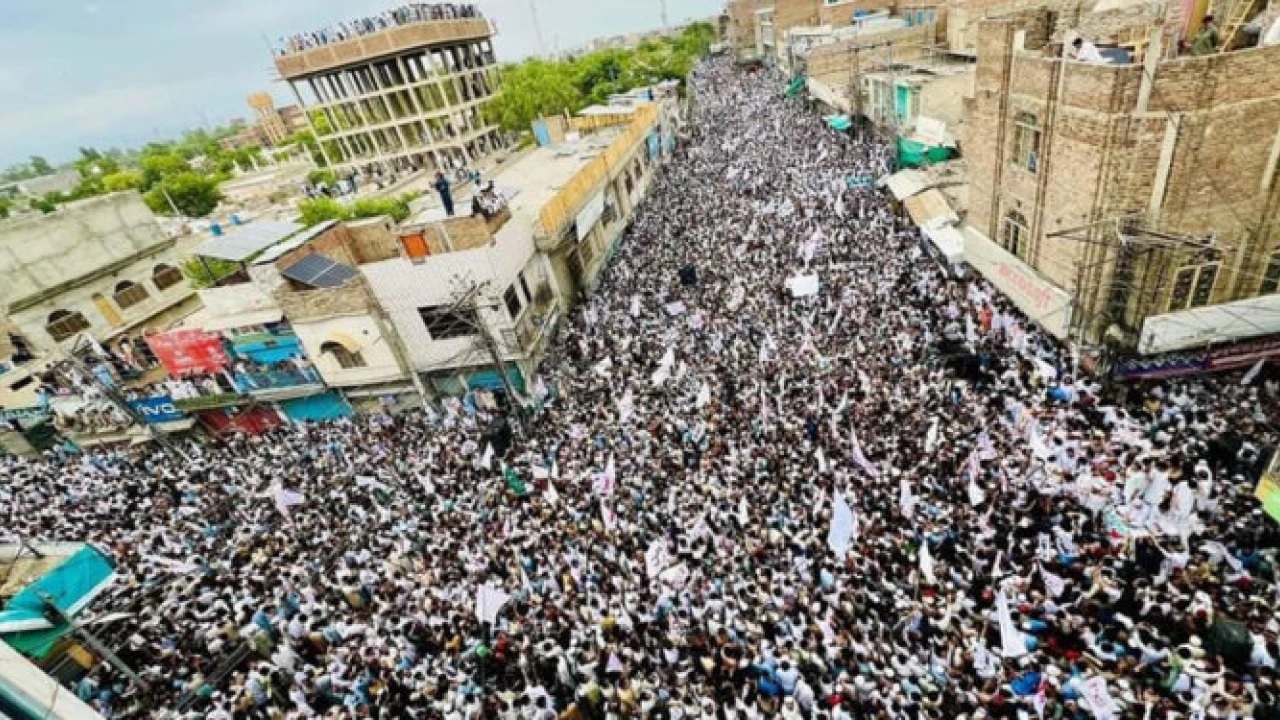 ‘Violence at Bannu Rally’: KP announces commission for ‘transparent’ probe